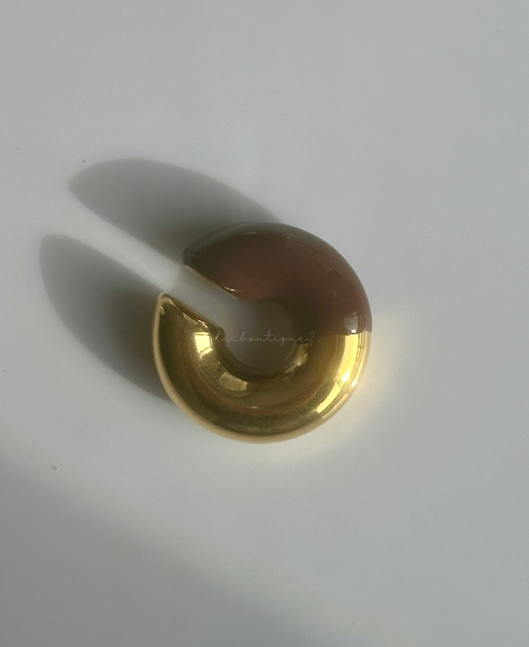 Earcuff oro con colores baño en oro 18K